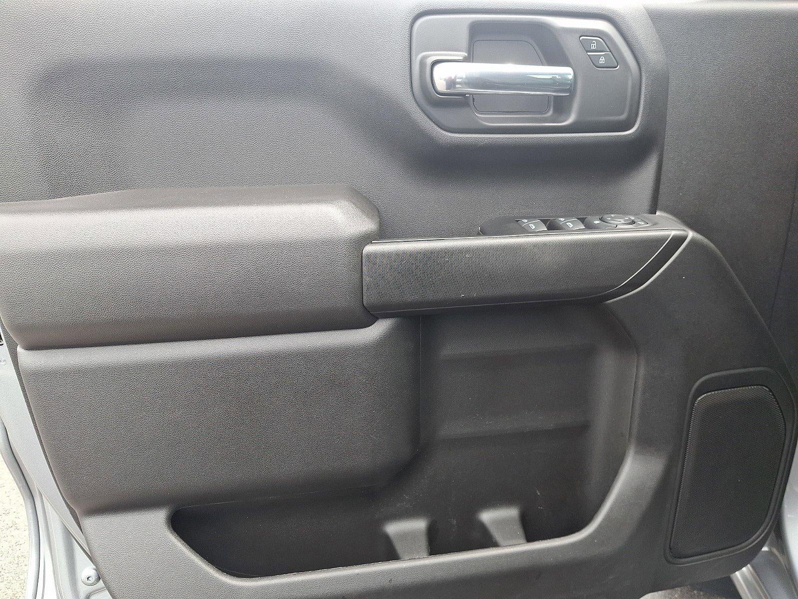 2023 Chevrolet Silverado 1500 Crew Cab Short Box 4-Wheel Drive Custom