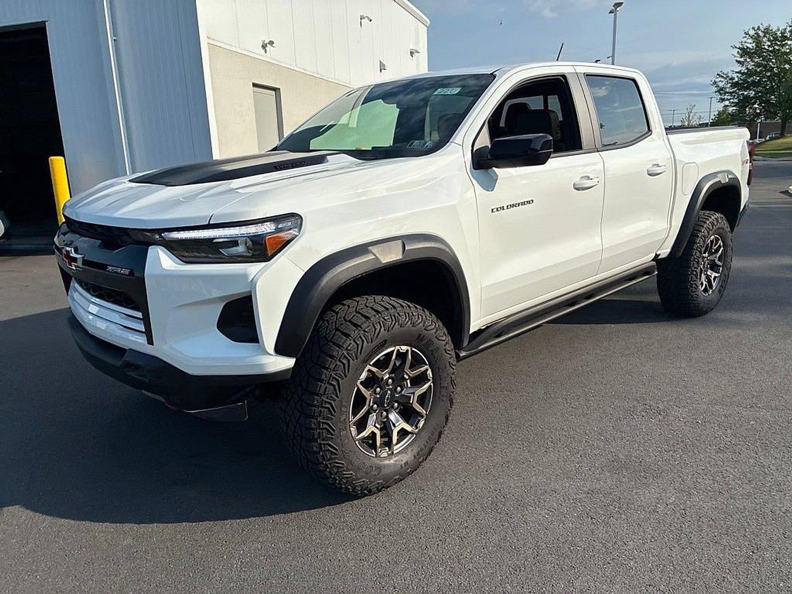 2025 Chevrolet Colorado Crew Cab Short Box 4-Wheel Drive ZR2