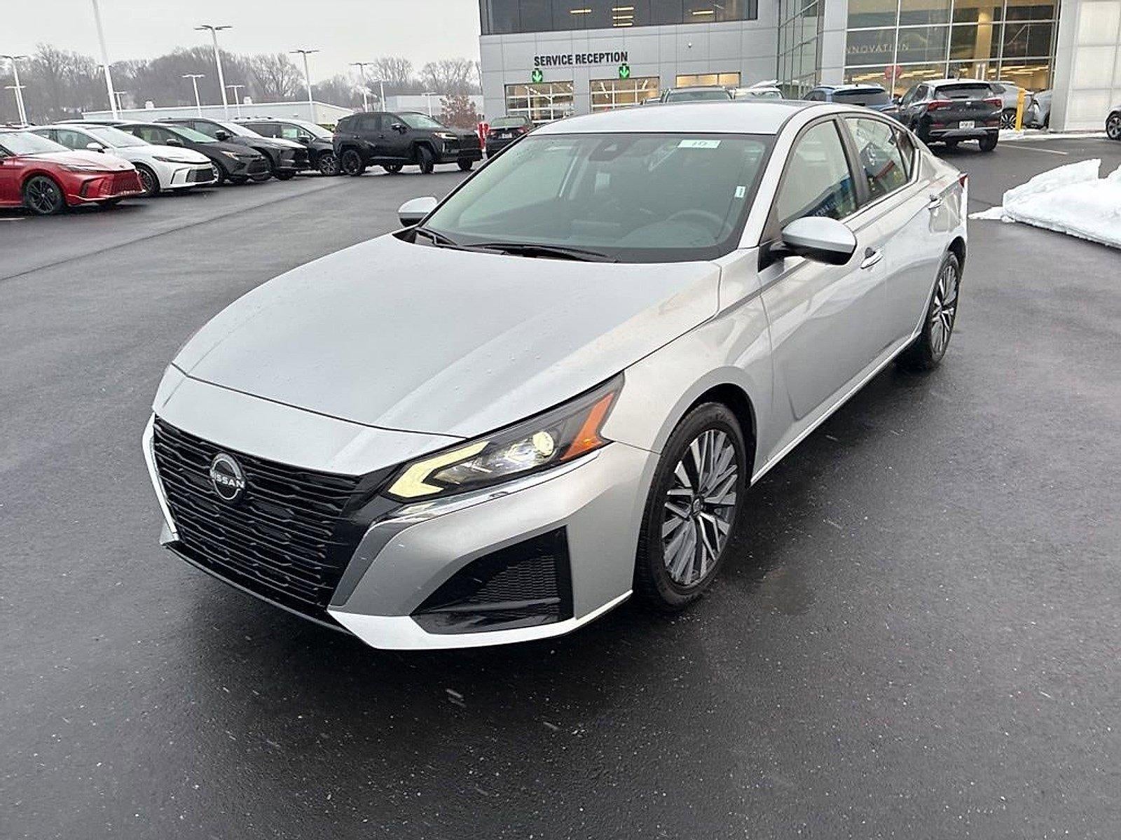 2023 Nissan Altima 2.5 SV Sedan