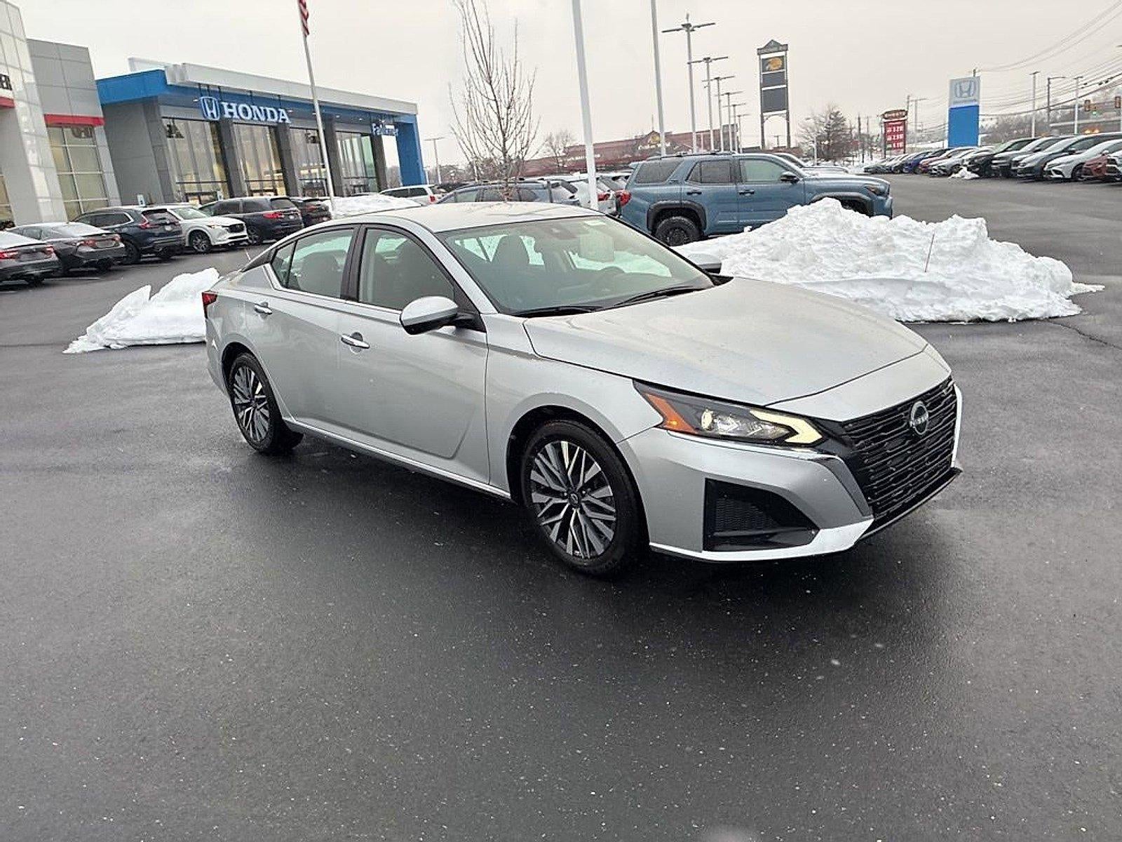 2023 Nissan Altima 2.5 SV Sedan