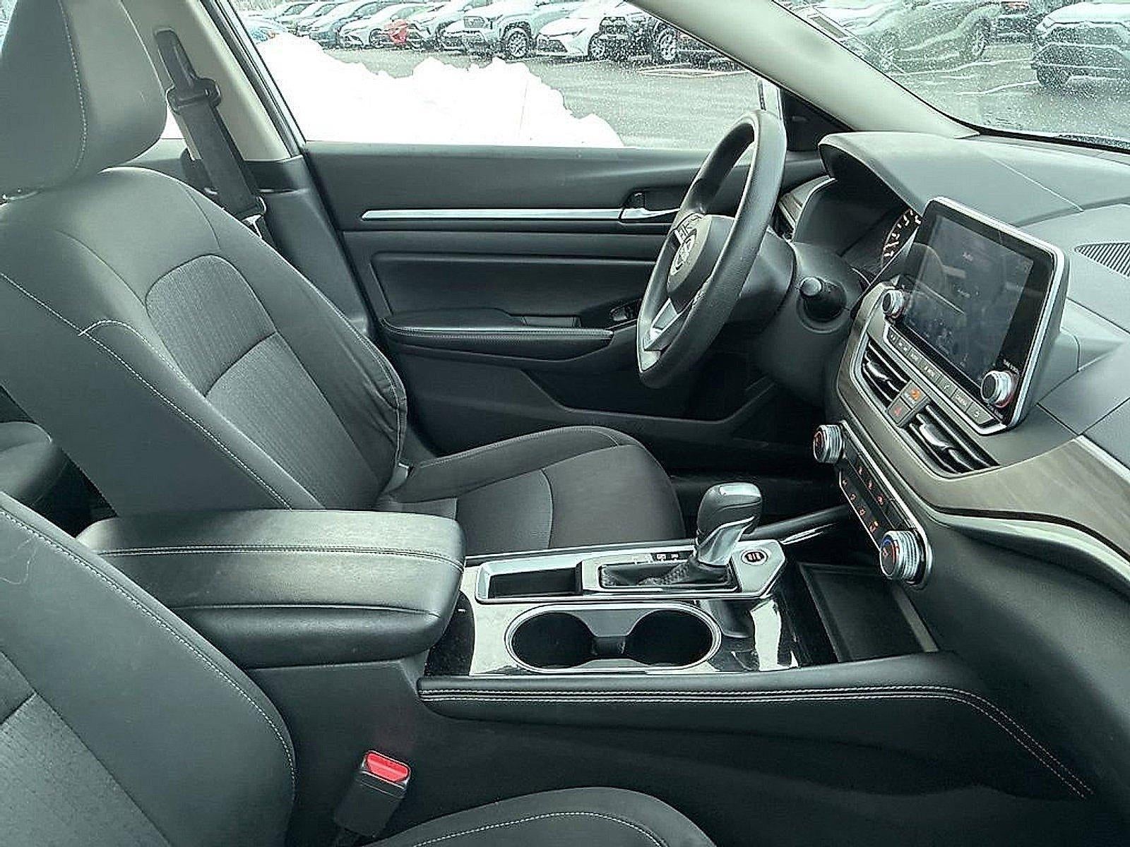 2023 Nissan Altima 2.5 SV Sedan