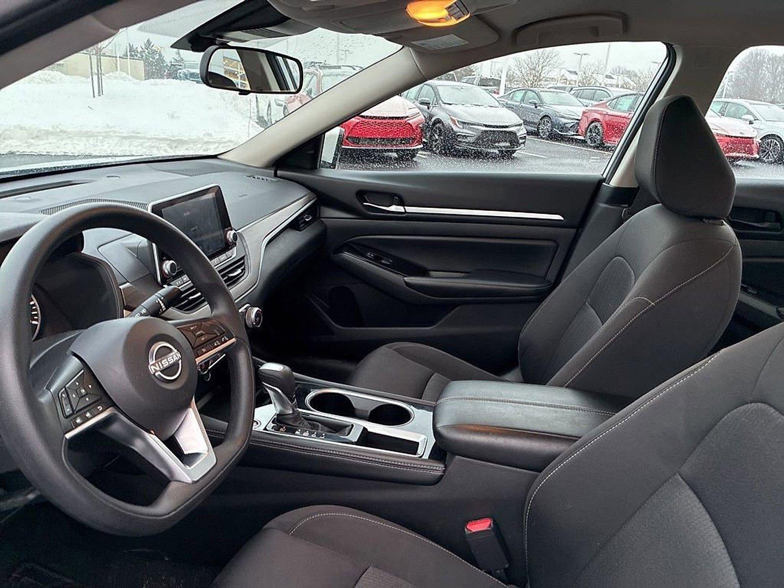 2023 Nissan Altima 2.5 SV Sedan