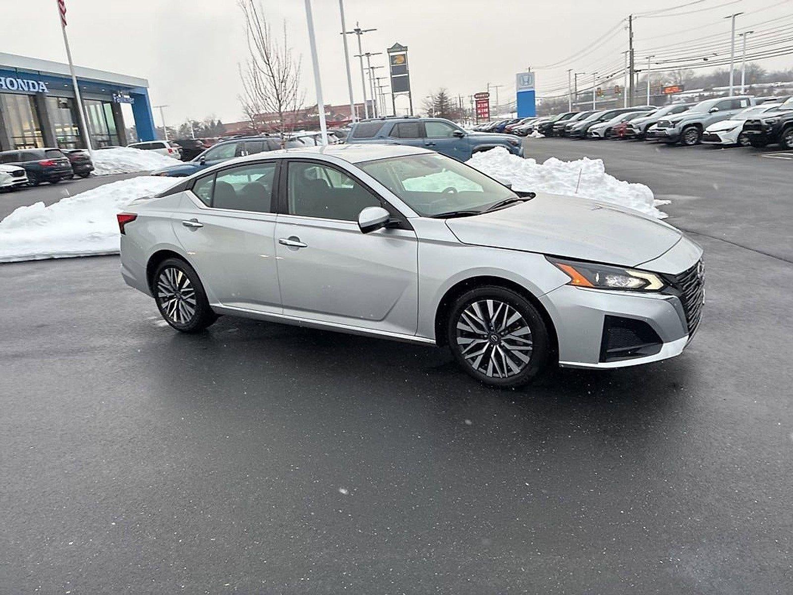 2023 Nissan Altima 2.5 SV Sedan