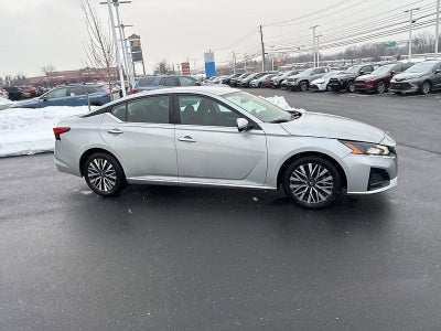 2023 Nissan Altima 2.5 SV Sedan
