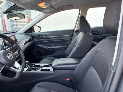 2024 Nissan Altima 2.5 SV Sedan