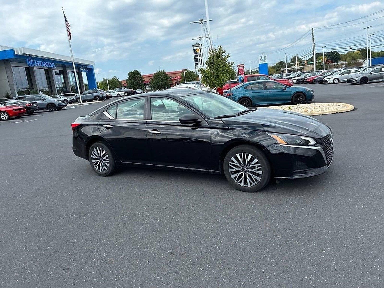 2025 Nissan Altima SV AWD
