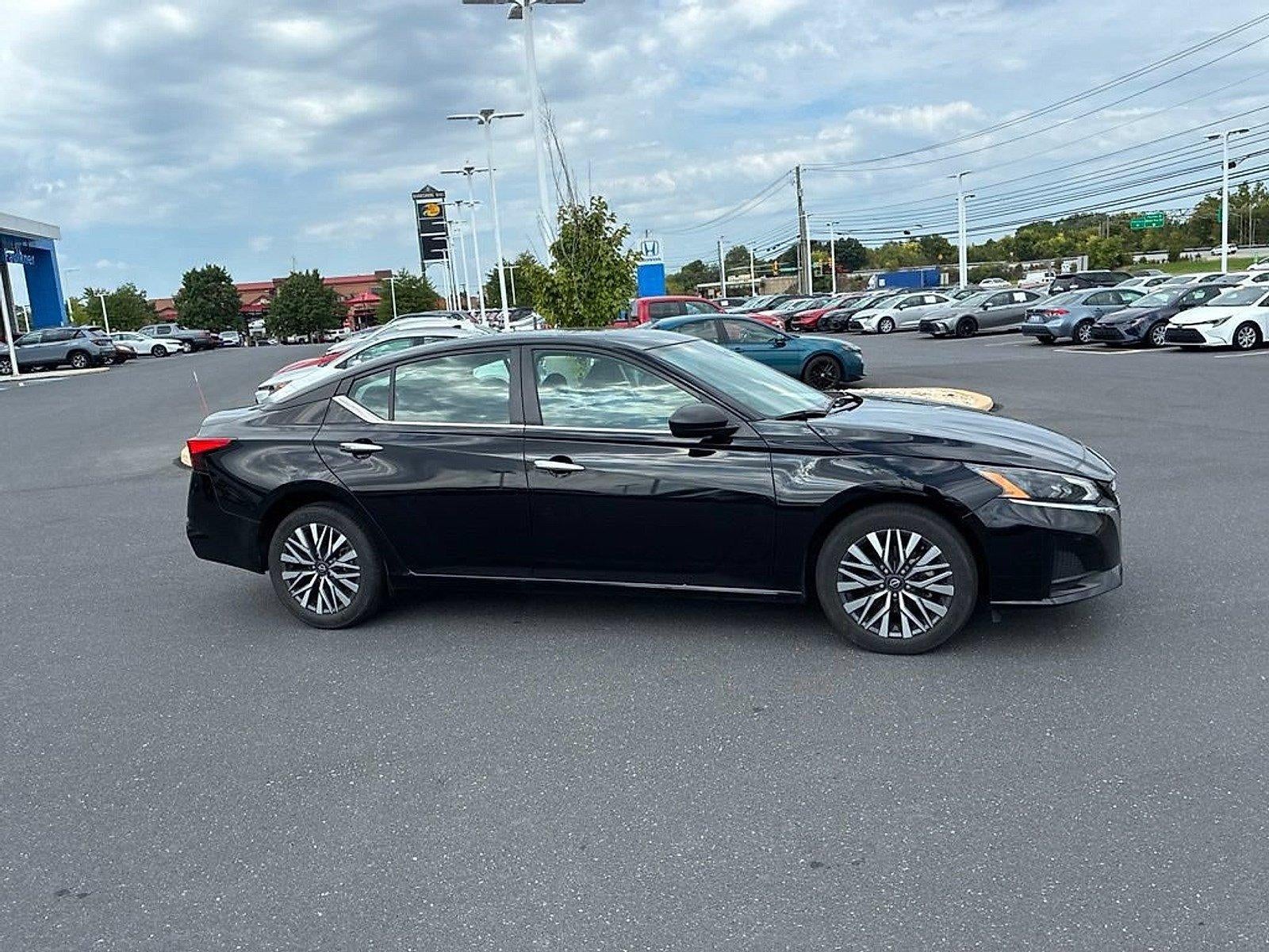 2025 Nissan Altima SV AWD