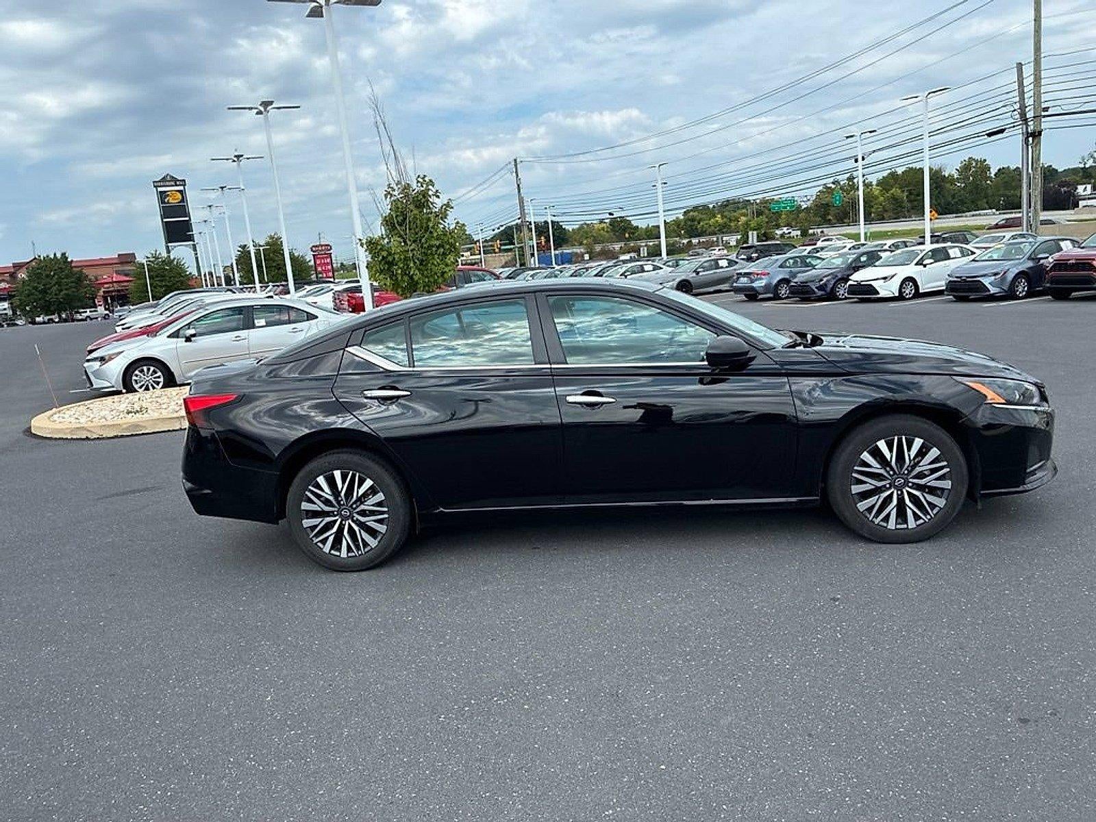 2025 Nissan Altima SV AWD