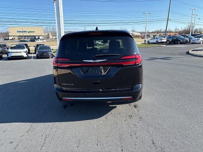 2024 Chrysler Pacifica Touring L FWD