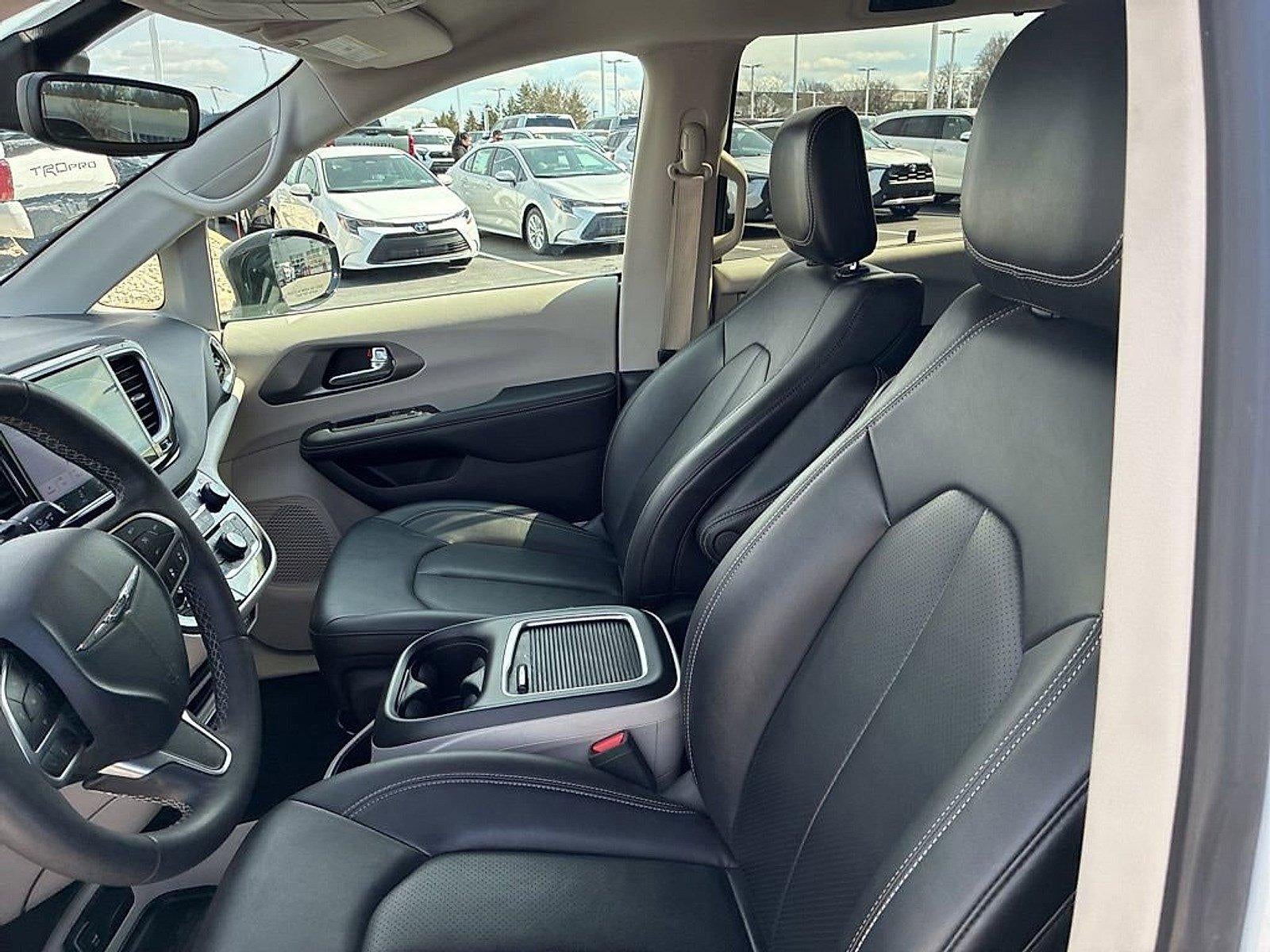 2024 Chrysler Pacifica Touring L FWD