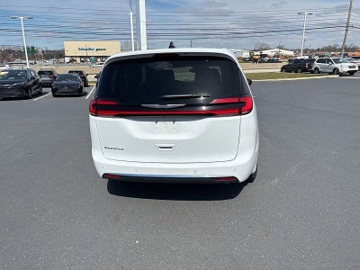 2024 Chrysler Pacifica Touring L FWD