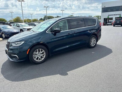 2024 Chrysler Pacifica Touring L FWD