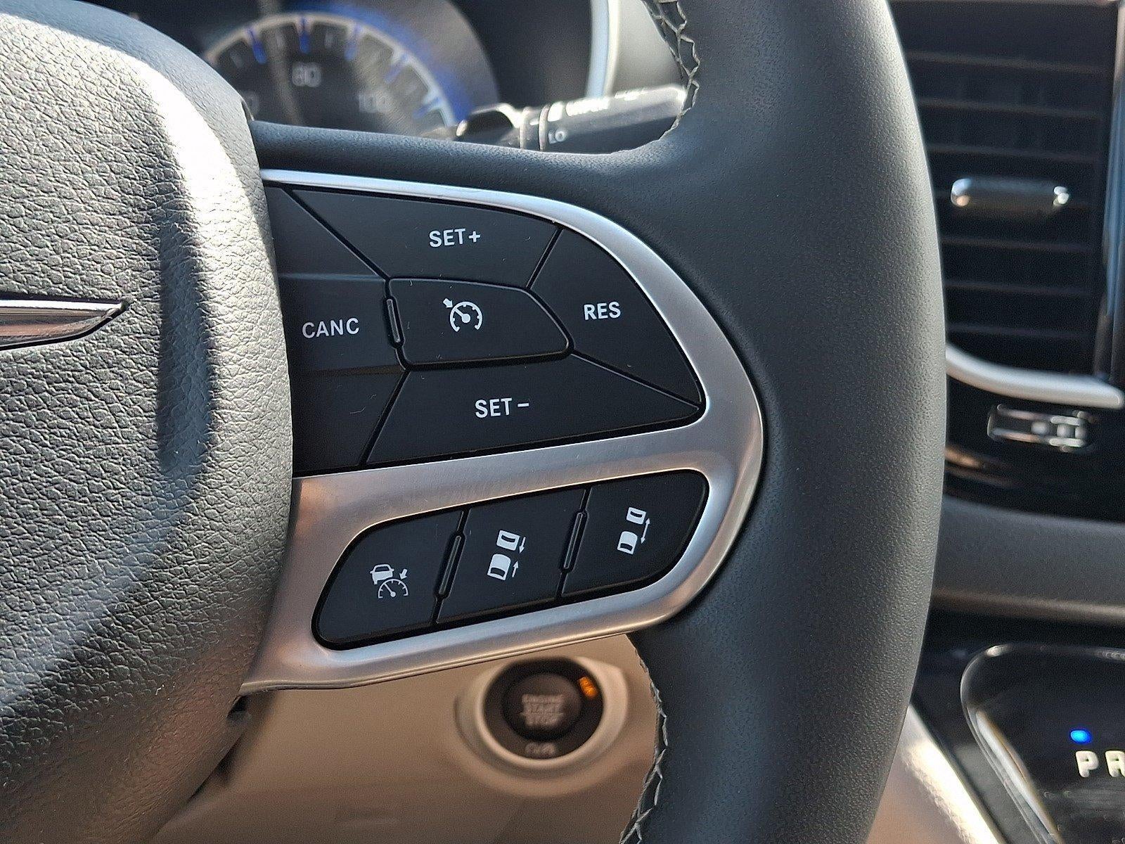 2024 Chrysler Pacifica Touring L FWD