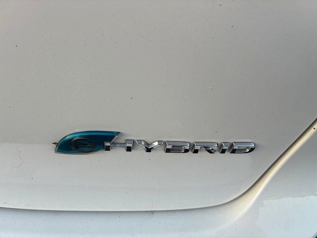2023 Chrysler Pacifica Hybrid Touring L