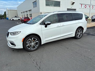 2026 Chrysler Pacifica Pinnacle AWD