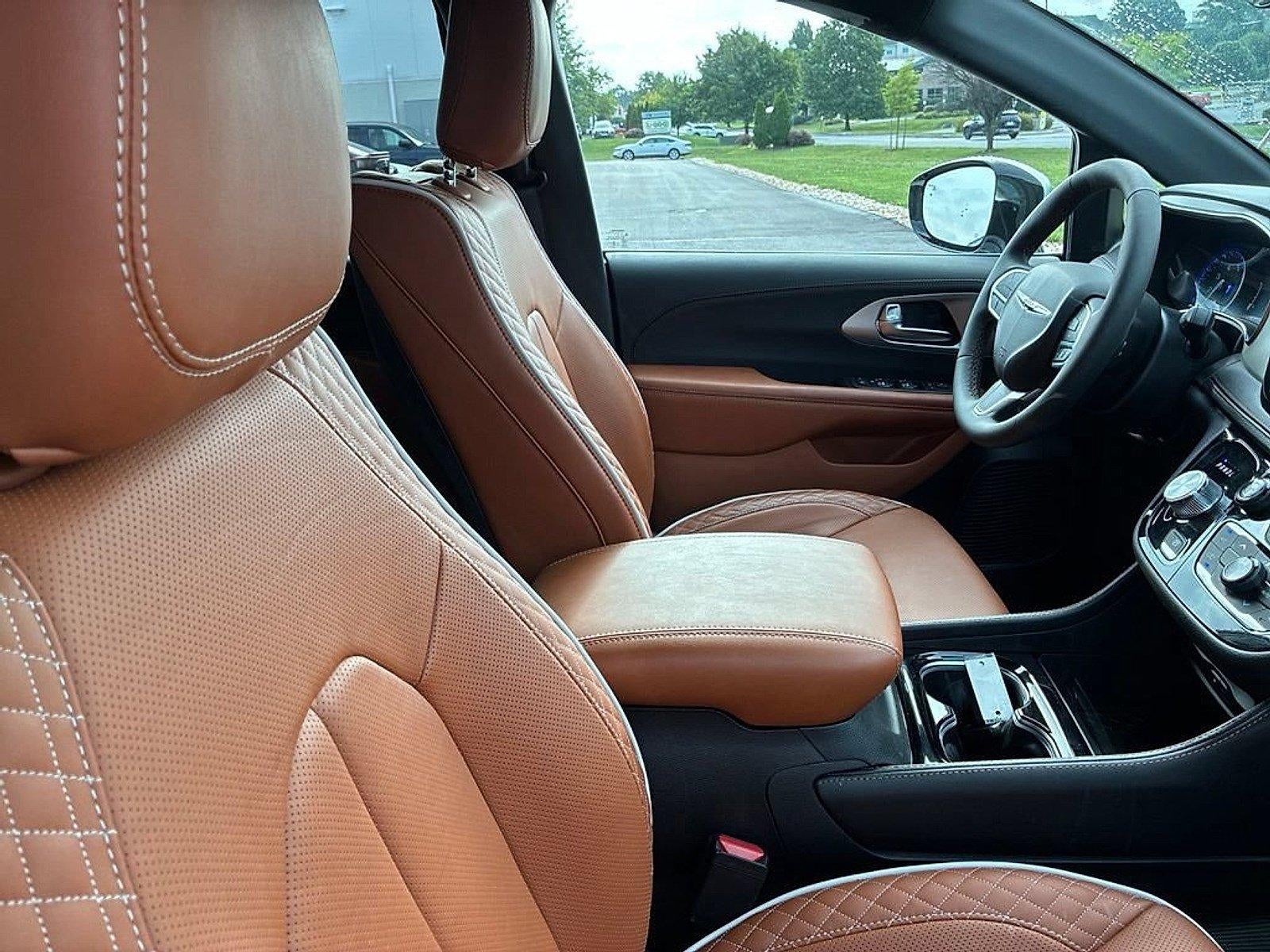 2026 Chrysler Pacifica Pinnacle AWD