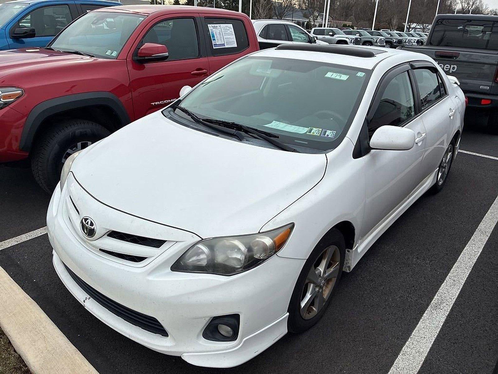 2012 Toyota Corolla 4dr Sdn Auto S (Natl)