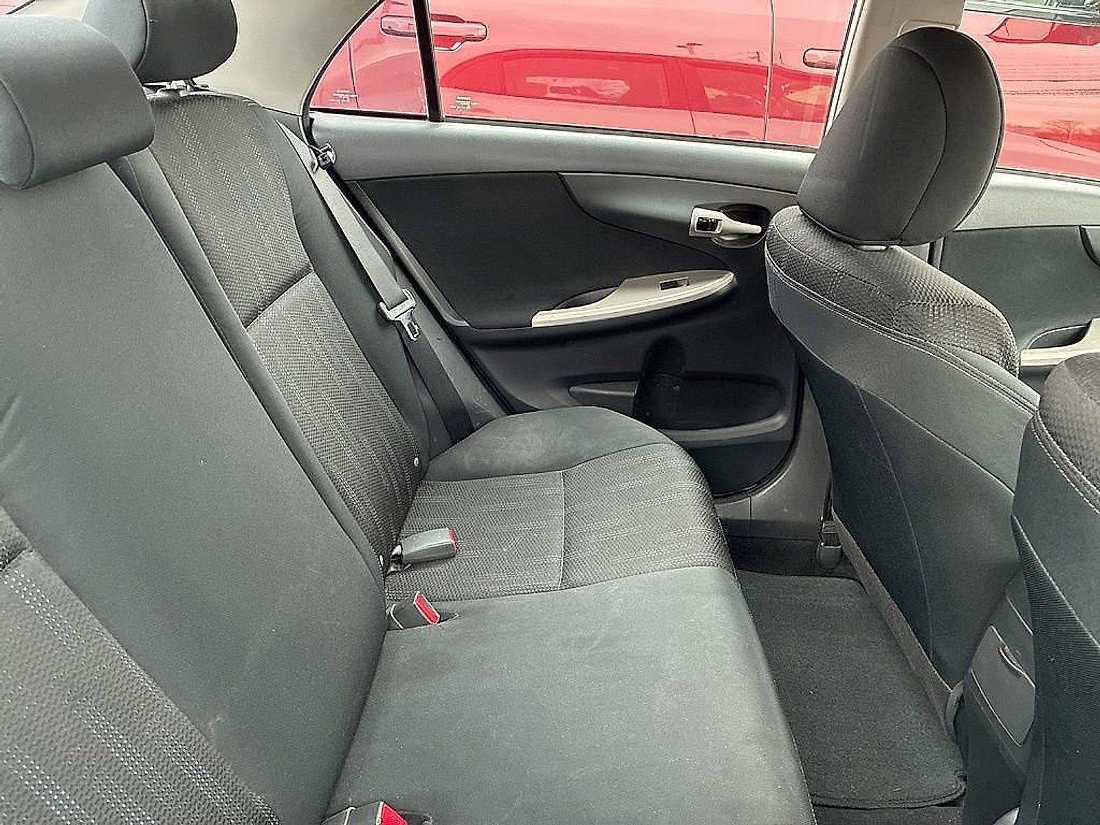 2012 Toyota Corolla 4dr Sdn Auto S (Natl)