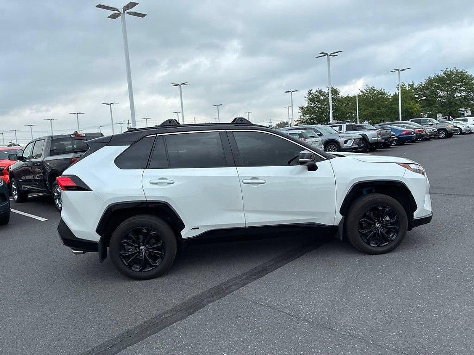 2024 Toyota RAV4 Hybrid XSE AWD (Natl)