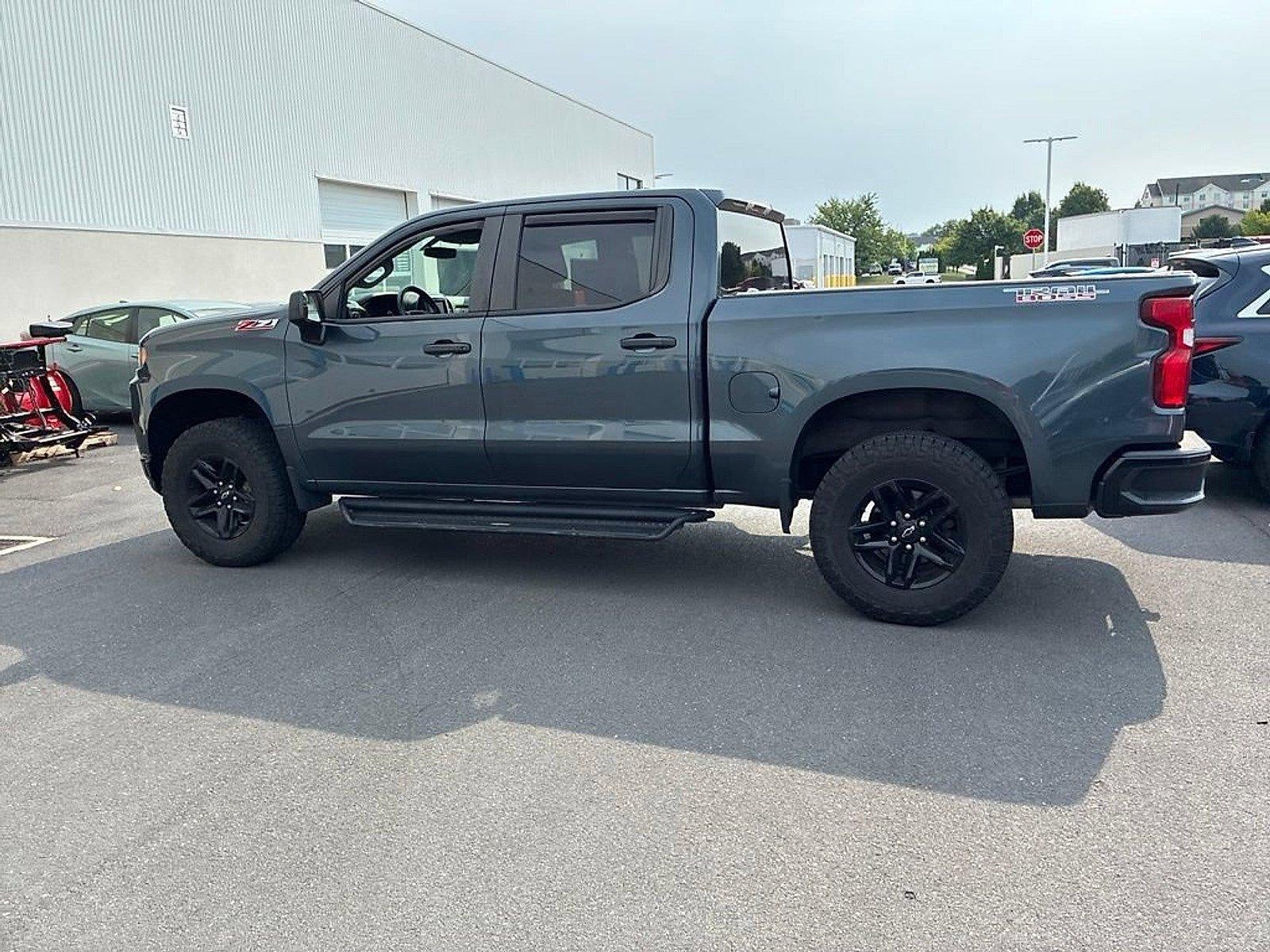 2020 Chevrolet Silverado 1500 Crew Cab Short Box 4-Wheel Drive Custom Trail Boss