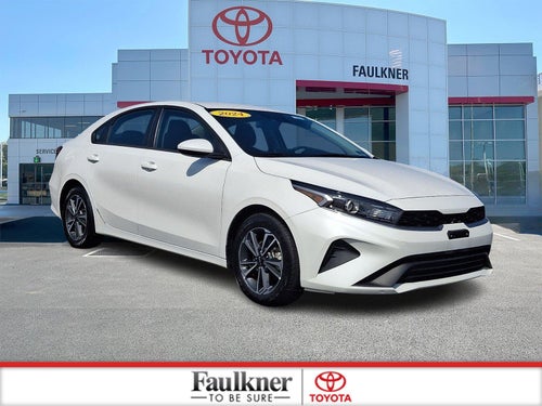 2024 Kia Forte LXS IVT