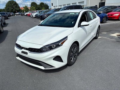 2024 Kia Forte LXS IVT