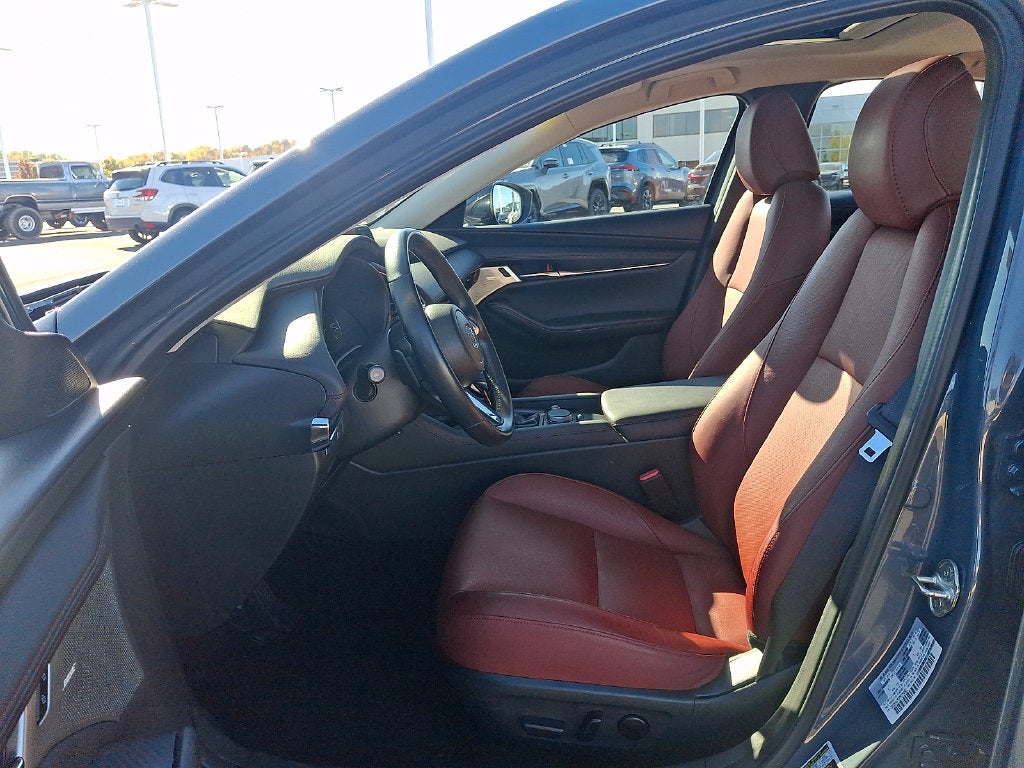 2023 Mazda Mazda3 2.5 S Carbon Edition