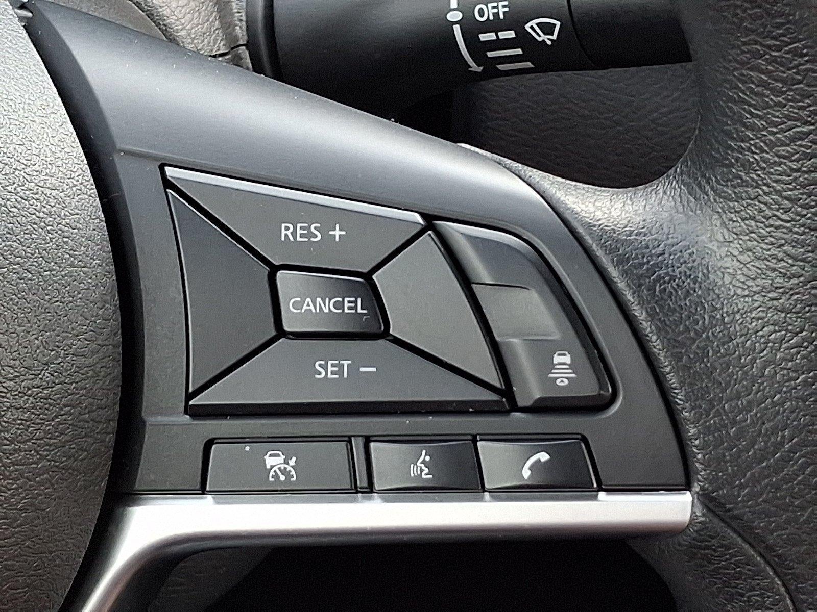 2025 Nissan Sentra SV CVT