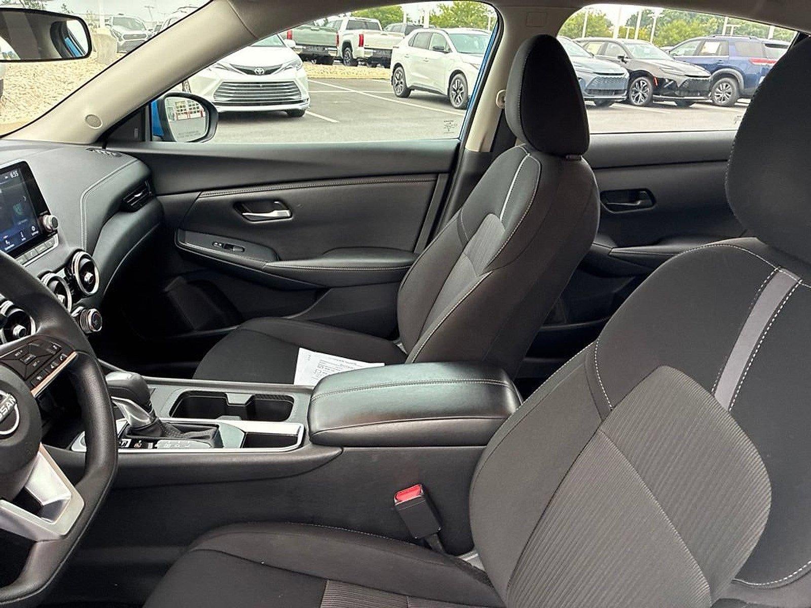2025 Nissan Sentra SV CVT