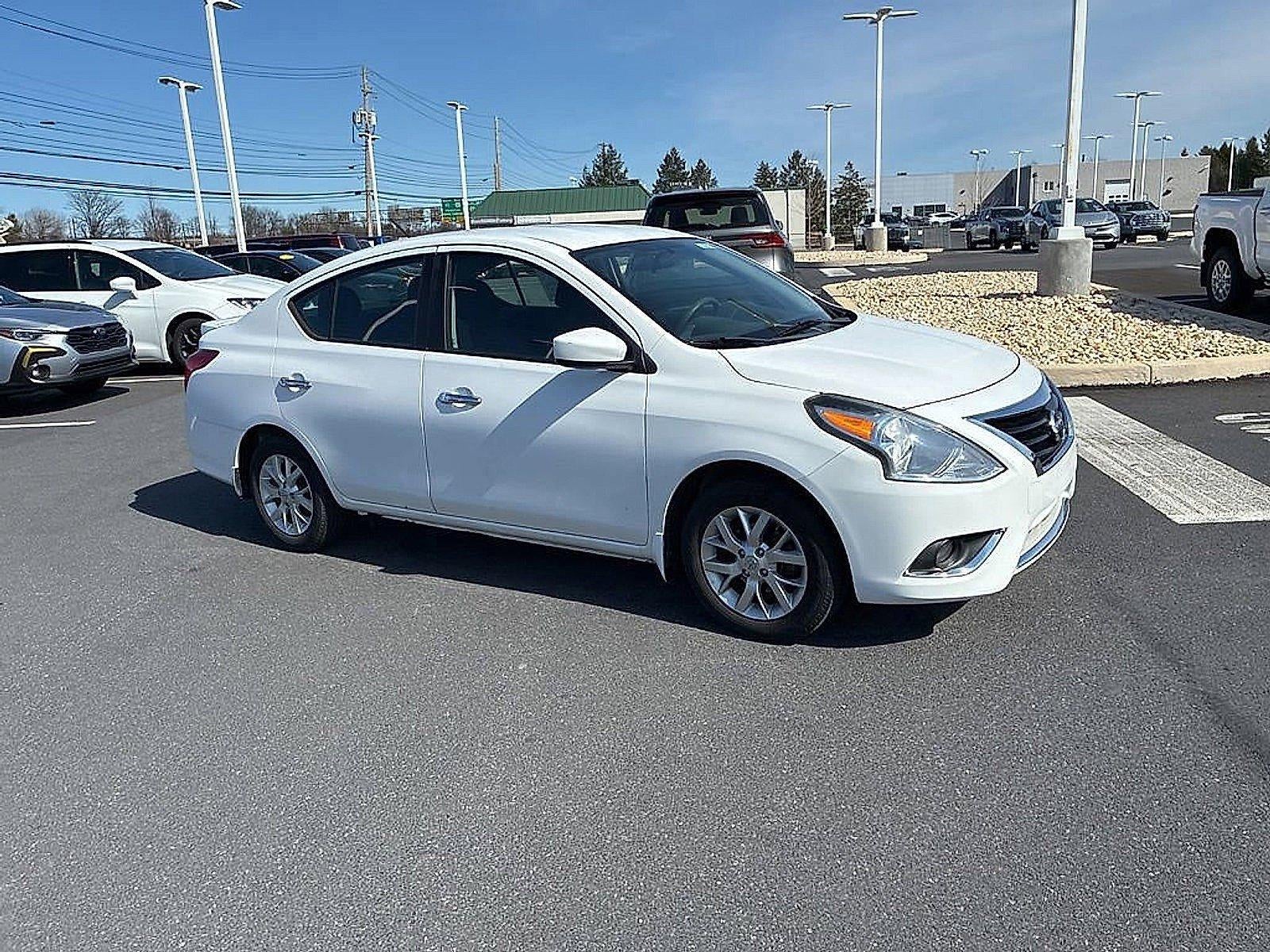 2016 Nissan Versa 4dr Sdn CVT 1.6 SV