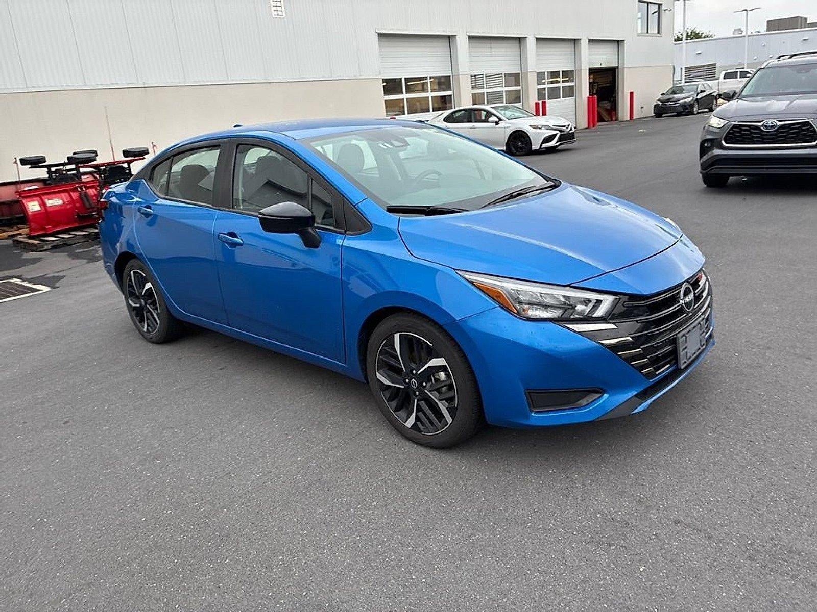 2024 Nissan Versa SR CVT