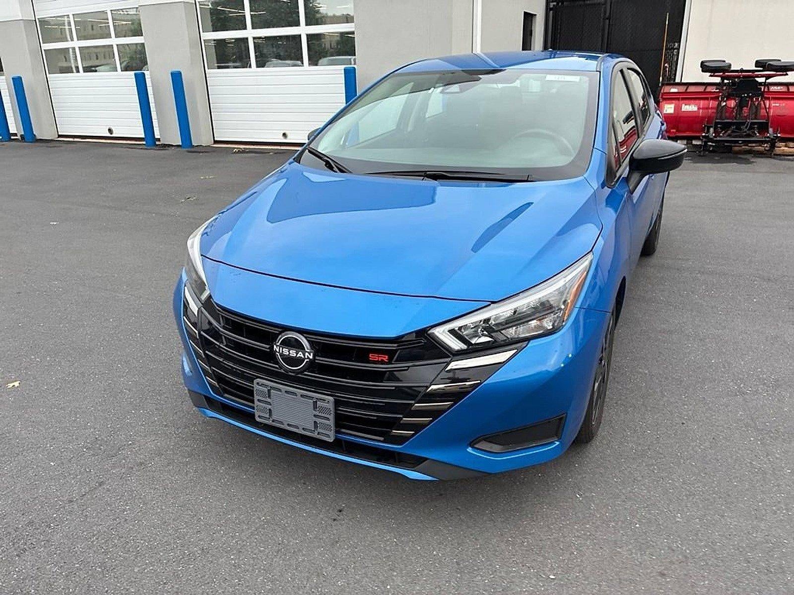 2024 Nissan Versa SR CVT