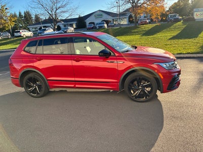 2024 Volkswagen Tiguan 2.0T SE R-Line Black