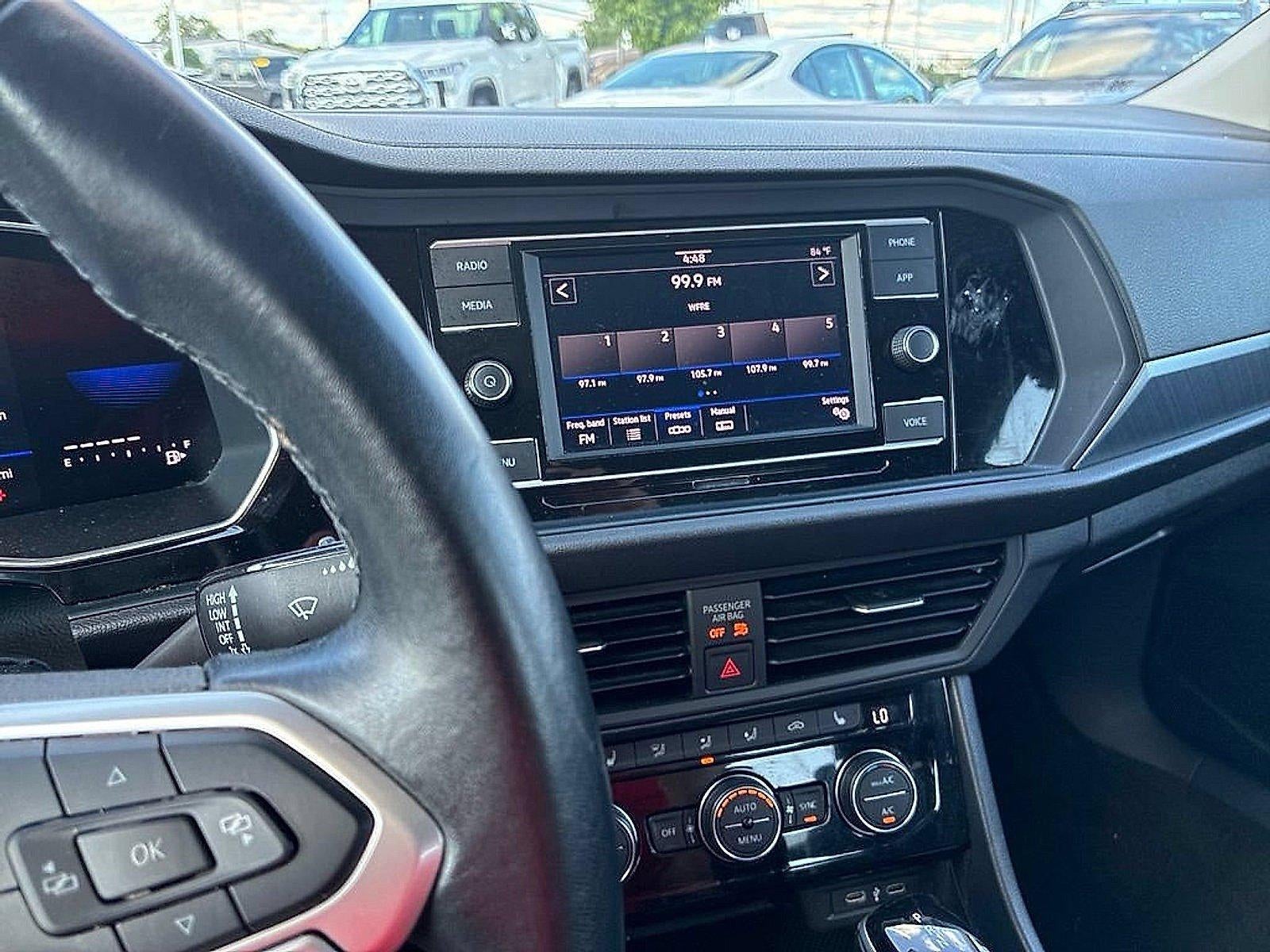 2024 Volkswagen Jetta SE Auto