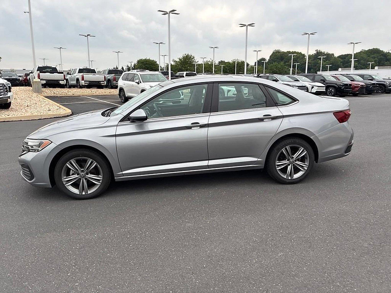 2024 Volkswagen Jetta SE Auto