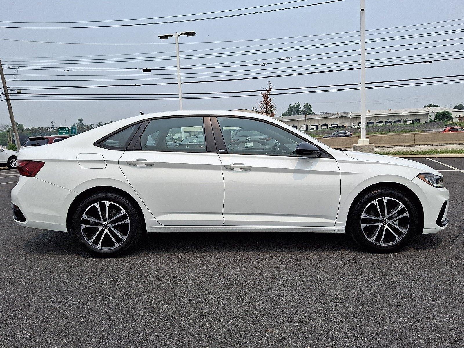 2025 Volkswagen Jetta Sport Auto