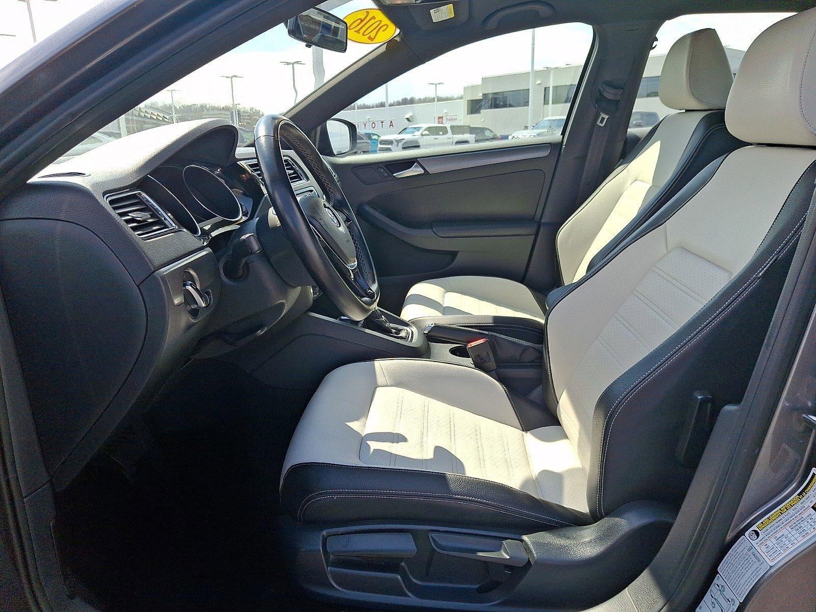 2016 Volkswagen Jetta 4dr Auto 1.8T Sport PZEV Sedan