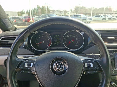 2016 Volkswagen Jetta 4dr Auto 1.8T Sport PZEV Sedan