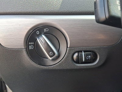 2016 Volkswagen Jetta 4dr Auto 1.8T Sport PZEV Sedan