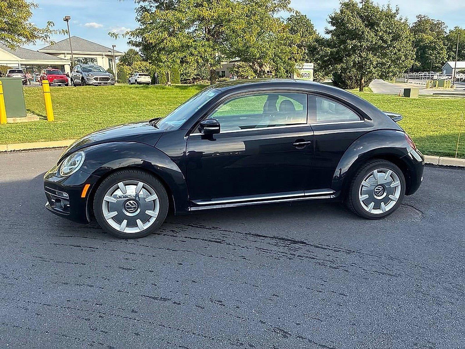 2019 Volkswagen Beetle SE Auto