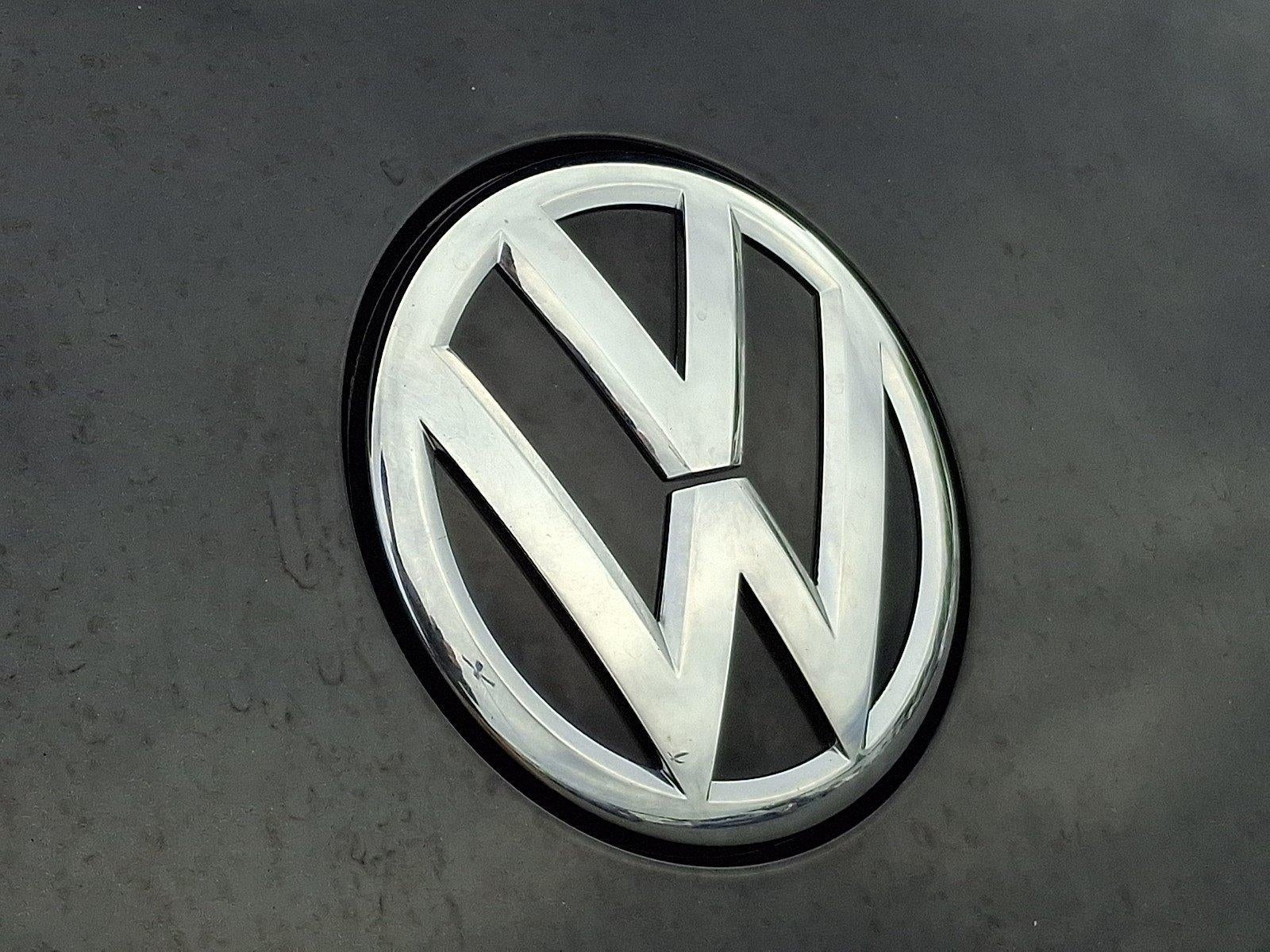 2019 Volkswagen Beetle SE Auto