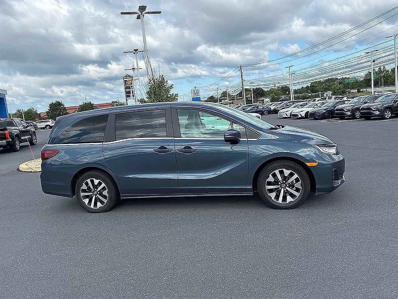 2025 Honda Odyssey EX-L Auto