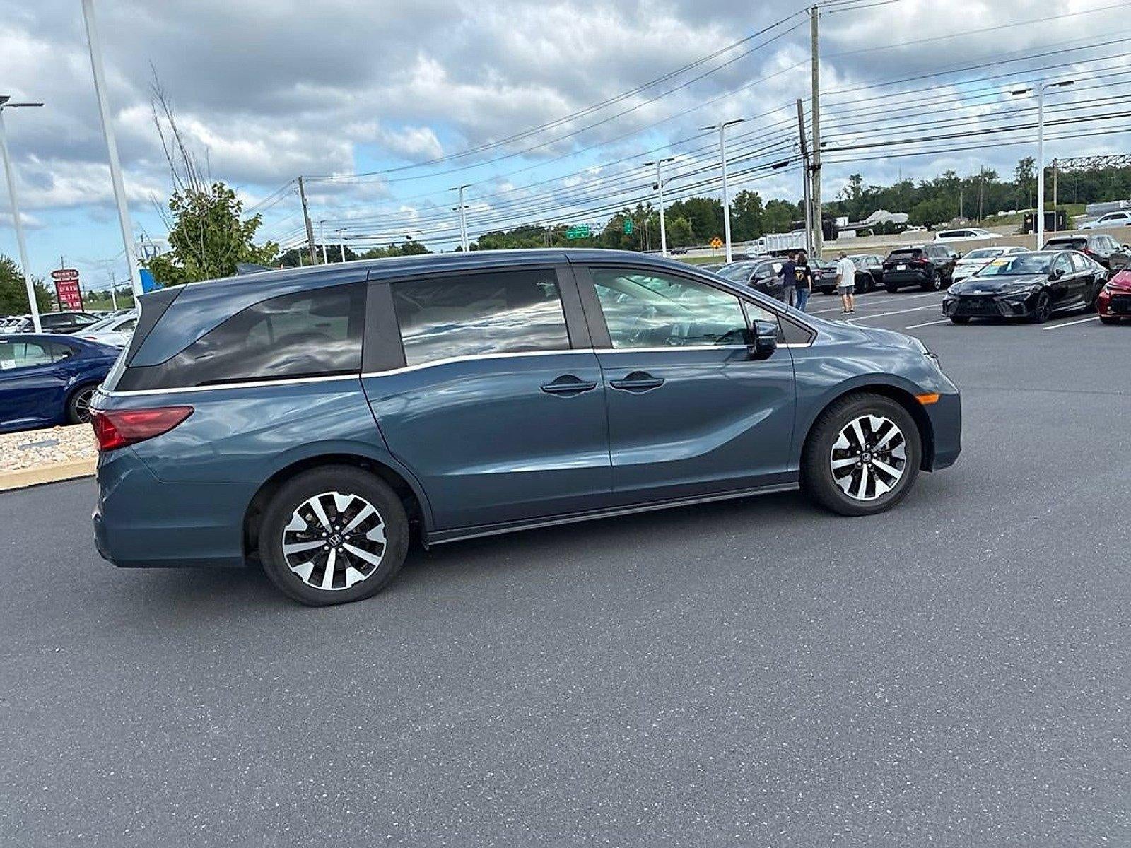 2025 Honda Odyssey EX-L Auto