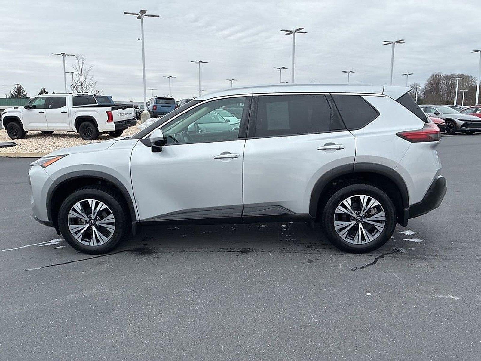 2022 Nissan Rogue AWD SV