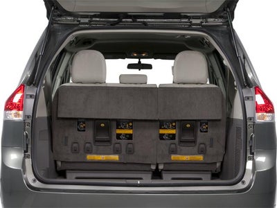 2013 Toyota Sienna 5dr 7-Pass Van V6 LE AWD (Natl)