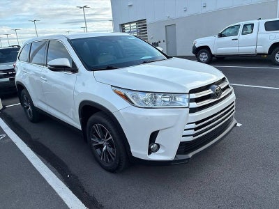2019 Toyota Highlander LE Plus V6 FWD (SE)