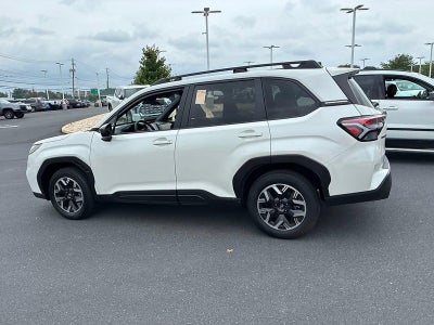 2025 Subaru Forester Premium AWD