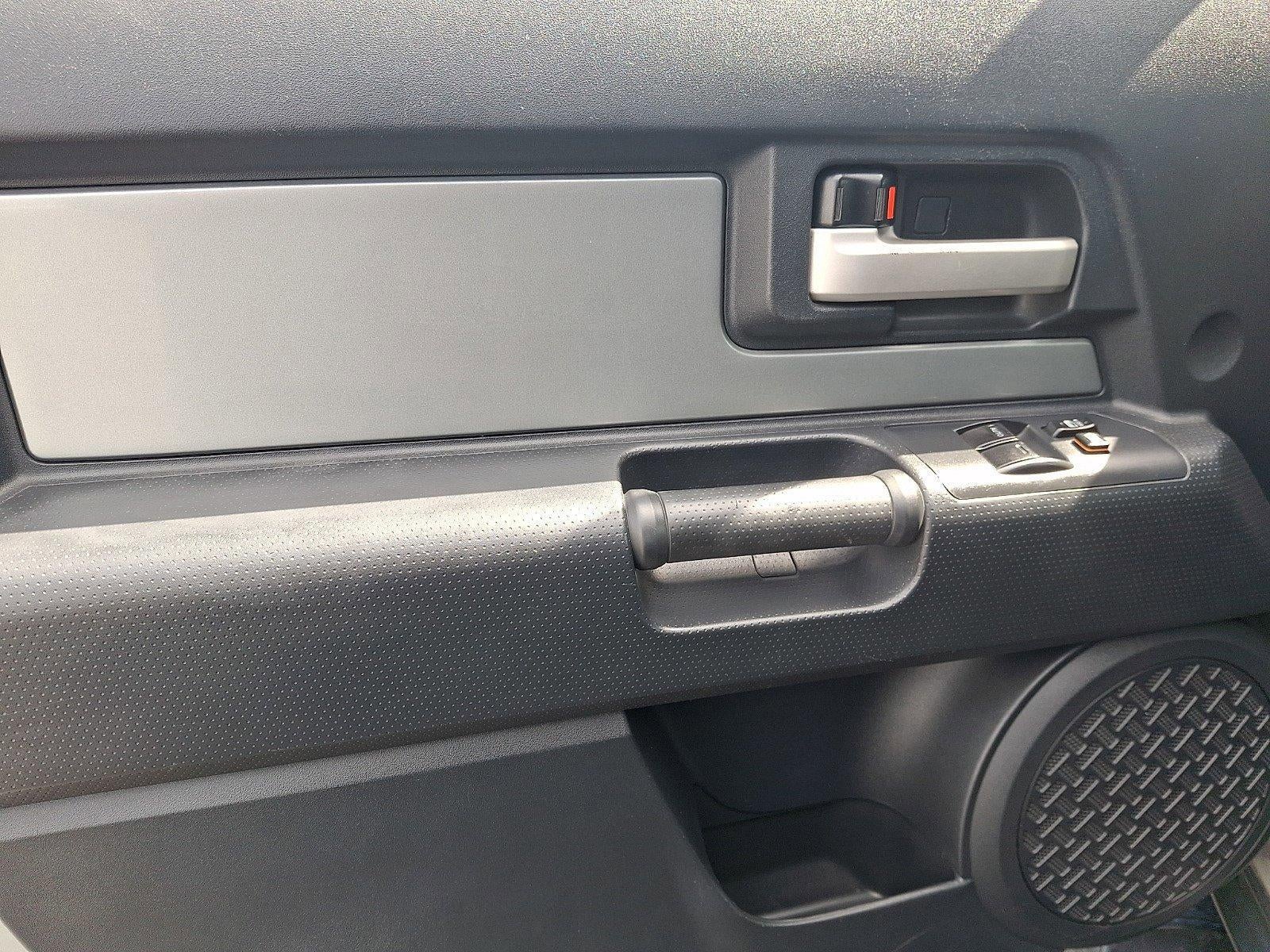 2010 Toyota FJ Cruiser 4WD 4dr Auto (Natl)