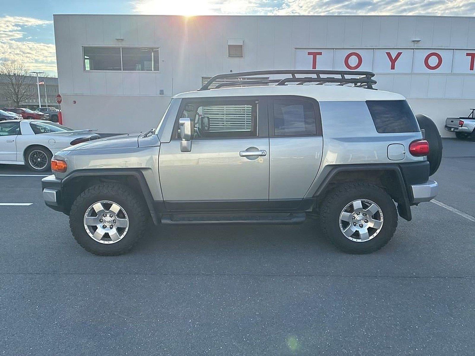 2010 Toyota FJ Cruiser 4WD 4dr Auto (Natl)