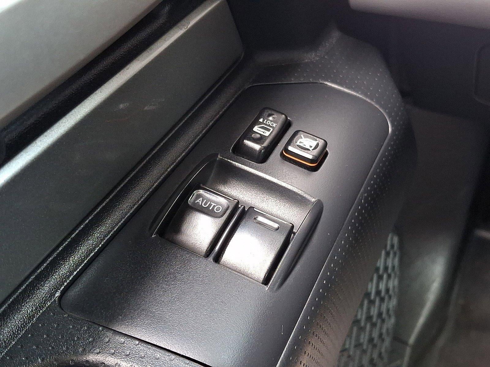 2010 Toyota FJ Cruiser 4WD 4dr Auto (Natl)